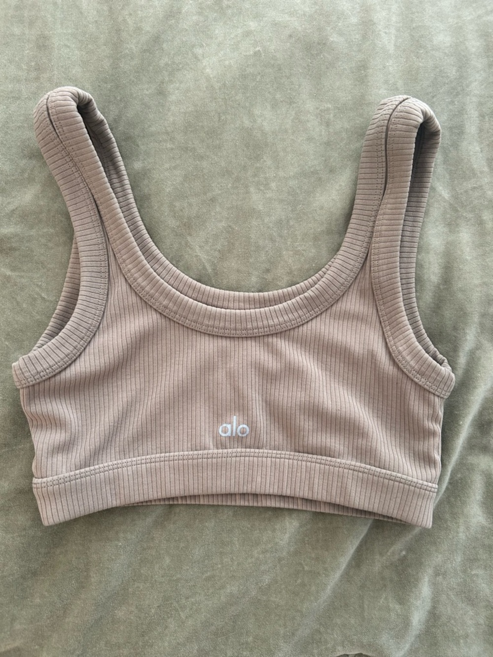 ALO Yoga Ribbed Scoop Sports Bra — Taupe Beige